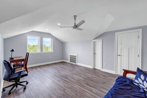 Deluxe House, Balcony, Beach View | Interior - The Ocean Belle (Ocean Springs)