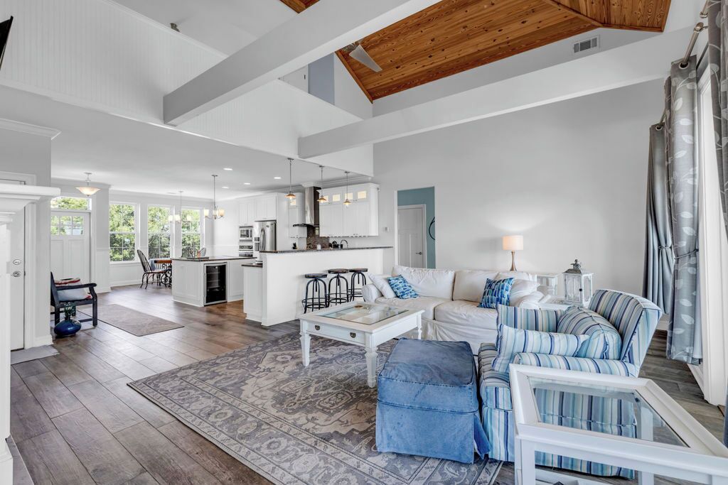 Deluxe House, Balcony, Beach View | Living area | 40-inch Smart TV with digital channels, streaming services