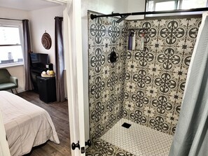 1 slaapkamer, een strijkplank/strijkijzer, wifi, beddengoed