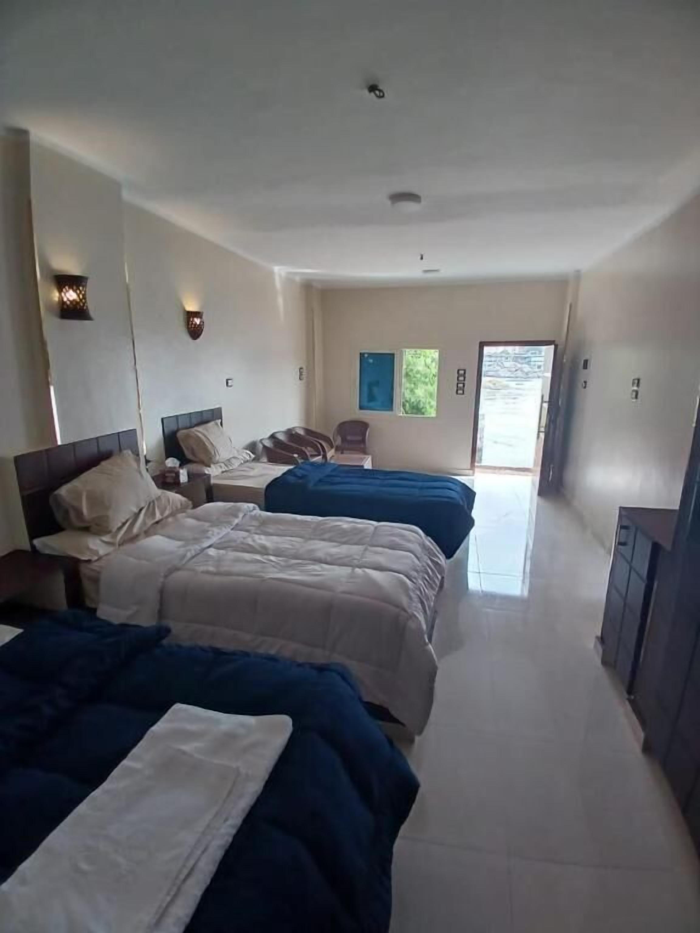 Blackout drapes, soundproofing, free WiFi