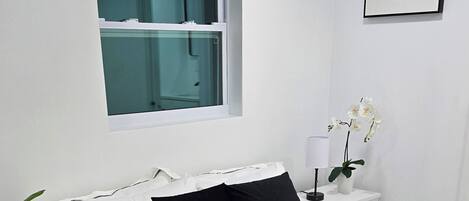 Schreibtisch, Bügeleisen/Bügelbrett, kostenloses WLAN, Bettwäsche