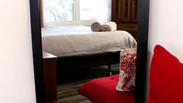 1 chambre, bureau, fer et planche Ă repasser, Wi-Fi gratuit