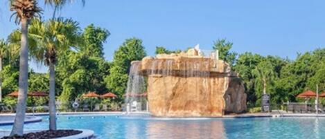 屋外プール、温水プール