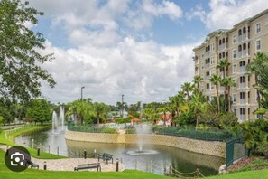 المنطقة المحيطة بالمنشأة