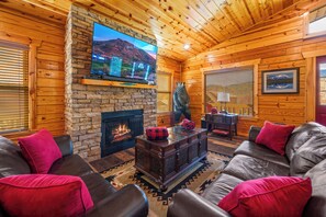Smart TV, fireplace - New! White Oak Resort Cabin Near GSMNP – 2BR/2BA – Hot Tub – Easy Access – Pool (Gatlinburg)