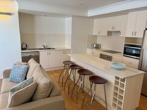 Interior - Schnapps 02 Snow Escape (Mount Hotham)