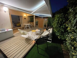 Outdoor dining - Confortable & Peaceful  Villa with swimming pool - 1,5Km Santa Giulia Beach (Porto-Vecchio)