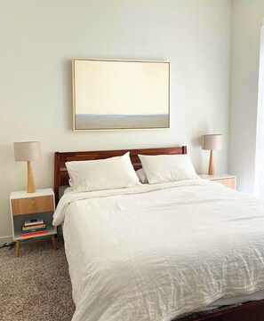 2 habitaciones, tabla de planchar con plancha, internet y ropa de cama 