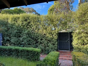 Property grounds - Classic family home in Leafy Camberwell (Camberwell)