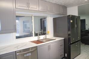 Interior - Home in Kingston (Kingston)