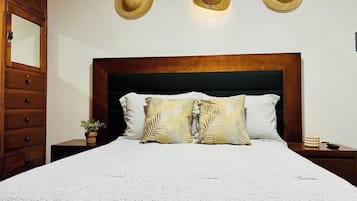 2 bedrooms, iron/ironing board, bed sheets