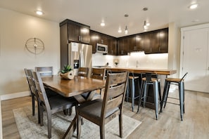 Dining - C1 (ADA unit) and C4 Combo SageCreek Resort - Pool (Moab)