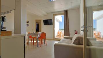 TV, caminetto, videogiochi, studio
