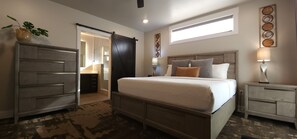 6 bedrooms, iron/ironing board, travel cot, WiFi - Comfort and Convenience at D6 and D7 Combo (Moab)