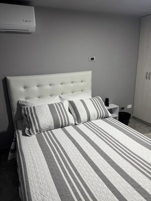 Wifi gratis y ropa de cama 