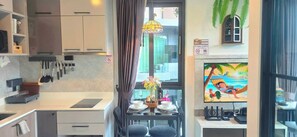Apartment, 1 Bedroom, Accessible, Balcony | Interior