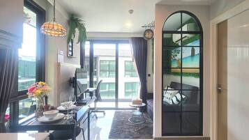 Apartment, 1 Bedroom, Accessible, Balcony | Interior