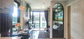 Apartment, 1 Bedroom, Accessible, Balcony | Interior