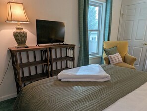 1 habitación, tabla de planchar con plancha, wifi y ropa de cama