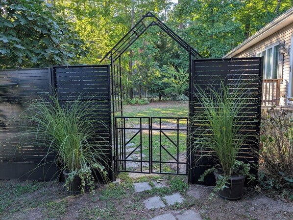 Property grounds - Cozy Lil' Charmer Near Bethany Beach
1-bedroom apartment with AC (Millville)