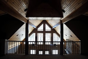 Interior - Lakefront 4 bedroom, 4 bath Porum Landing retreat plus bunk room beautiful views (Checotah)