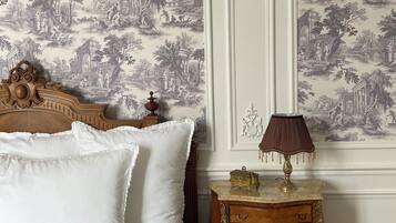 Deluxe tweepersoonskamer, uitzicht op stad | Een laptopwerkplek, gratis wifi