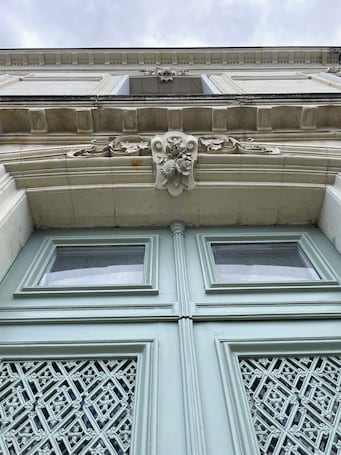 Fachada de la propiedad. House of Mailly