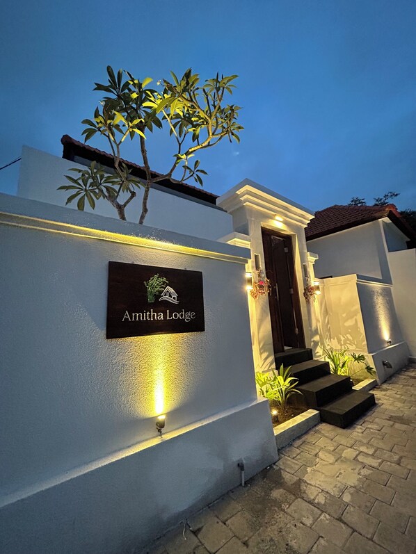 Front of property - Amitha lodge uluwatu (Ungasan)