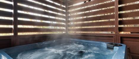 Bain à remous intérieur