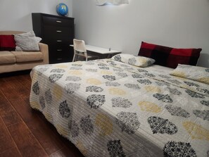 Fer et planche à repasser, Wi-Fi, draps fournis