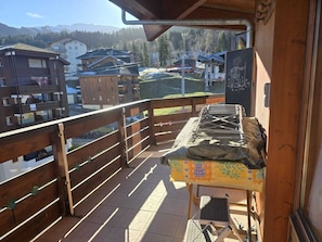 Property grounds - Bright 6/7-bed apartment near town center and ski lifts (Morillon)