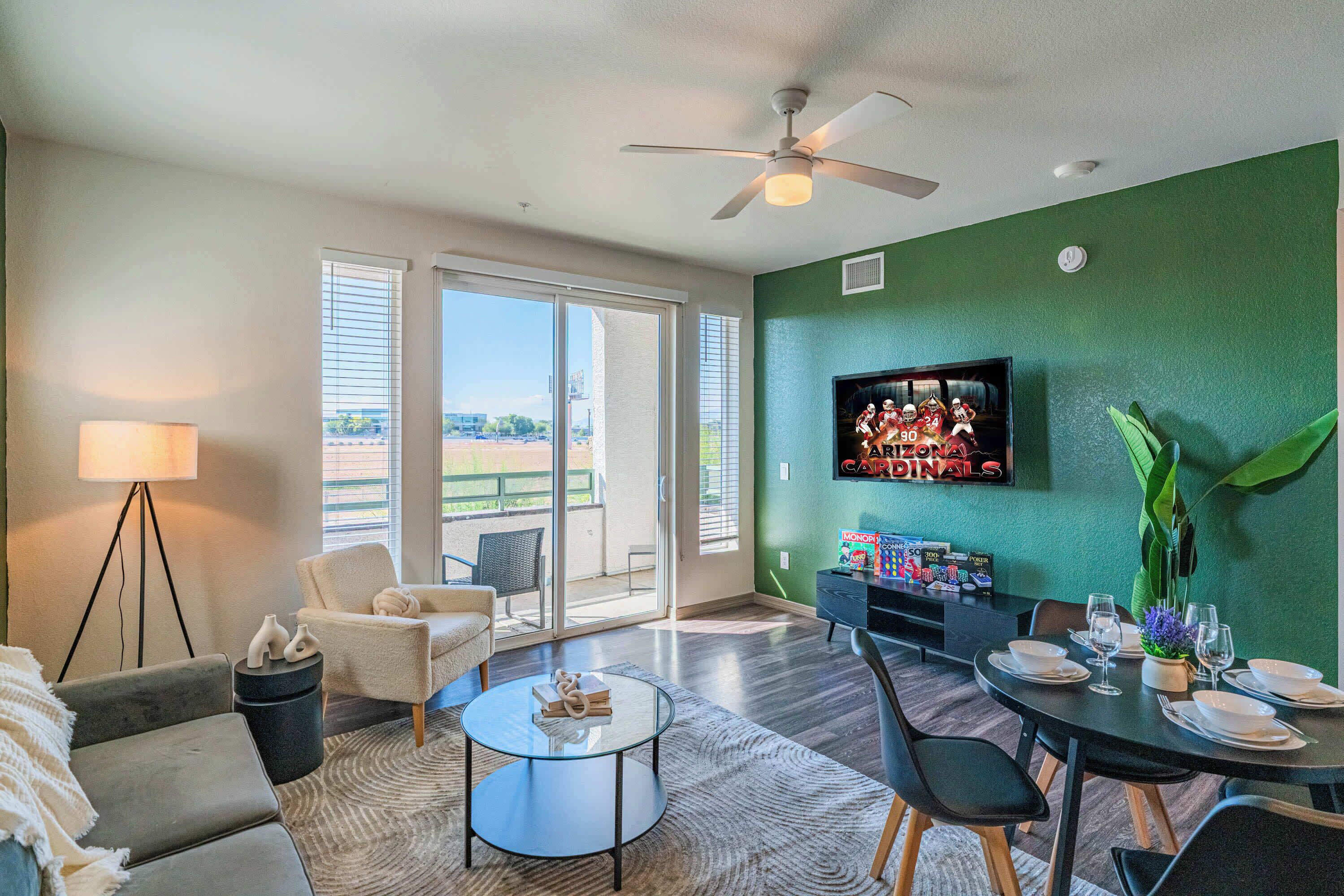 Televisión y oficina 