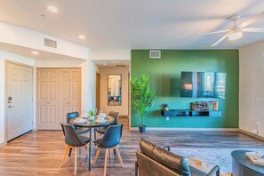 Interior - Cozy Westgate Suite Near Stadium | Pool + Gym (Glendale)