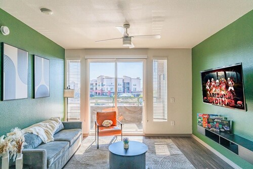 Stadium-Side Escape w/Pool, Gym, Balcony, Parking