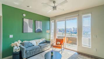 Televisión y oficina