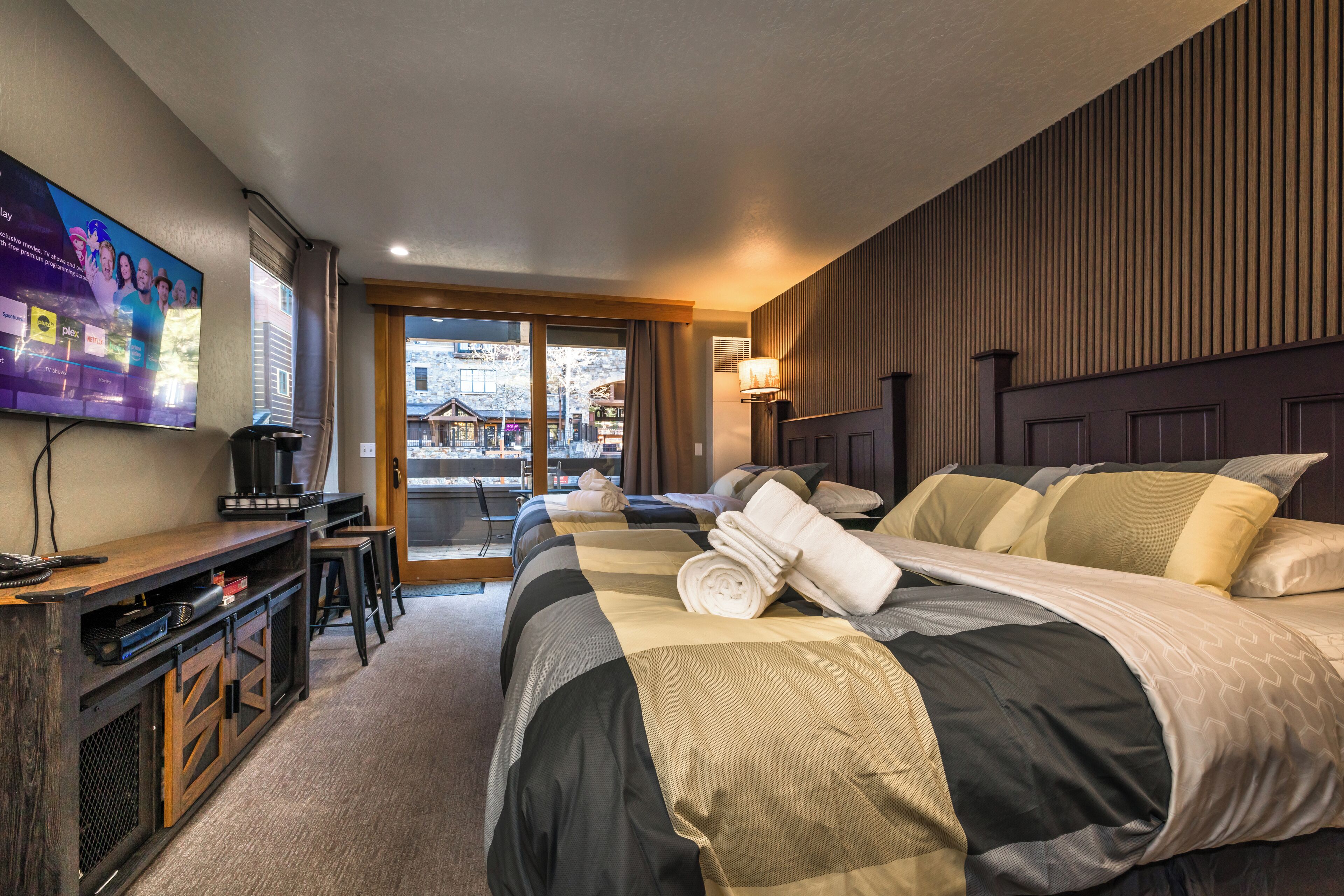 First Tracks At Northstar_corner Unit In Village, Kitchen, 1gwifi, Darts, Covered Parking +Npoa Pass - Tahoe Vista, CA