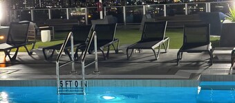 Cozy 1-bedroom apartment with AC in fabulous North Miami Beach