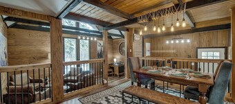 Cozy Creekside Cabin · Fireplace + Views