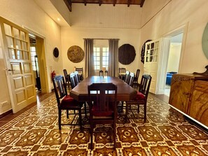 Dining - El Tomillo - Private House for 12 with Pool, Wine Cellar & Fire Pit – La Cumbre (La Cumbre)