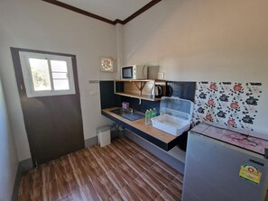 In-room dining - Rim Khao Resort (Ko Lanta)