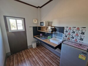 In-room dining - Rim Khao Resort (Ko Lanta)