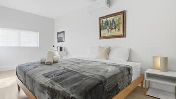 4 soverom, skrivebord, strykejern/-brett og wi-fi (inkludert)