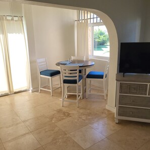 Dining - Beautiful Gentle Winds Newly Renovated Condo (Christiansted)