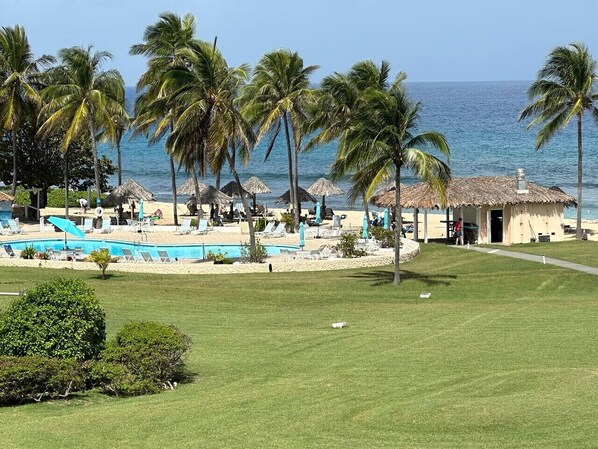 Beach nearby - Beautiful Gentle Winds Newly Renovated Condo (Christiansted)