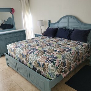 Room - Beautiful Gentle Winds Newly Renovated Condo (Christiansted)