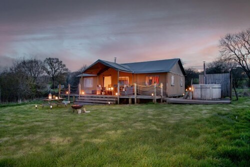 Dog friendly glamping stay, Treecreeper, Kittisford Barton with hot tub