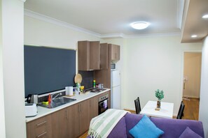 Interior - Quirky on Oakstreet located inParkville , great place for foodies and travellers (Parkville)