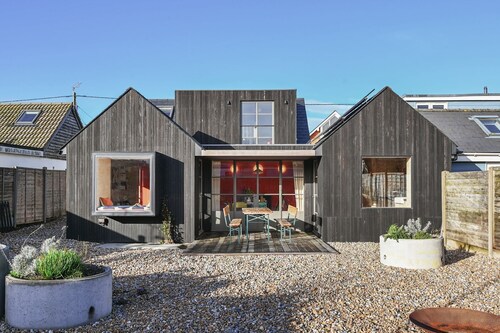 Luna -  a holiday let that sleeps 8 guests  in 3 bedrooms