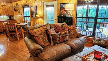 Smart-tv och eldstad