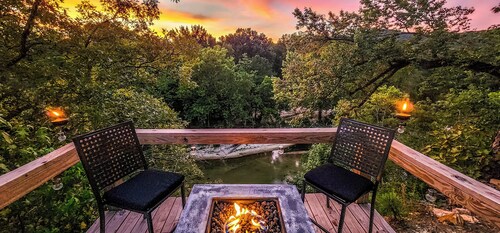 WATERFRONT Piney Creek: Sweeping Views - Cliffside – Creek Access - Free Kayaks